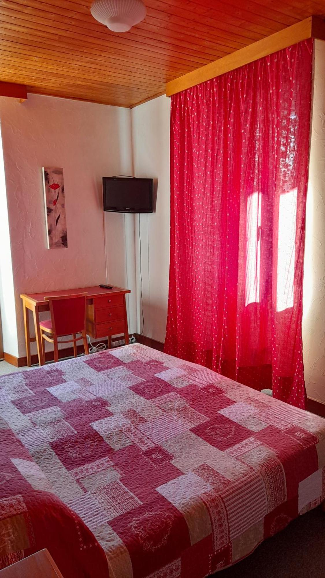 Hotel Le Tourisme Plateau d'Assy Bagian luar foto