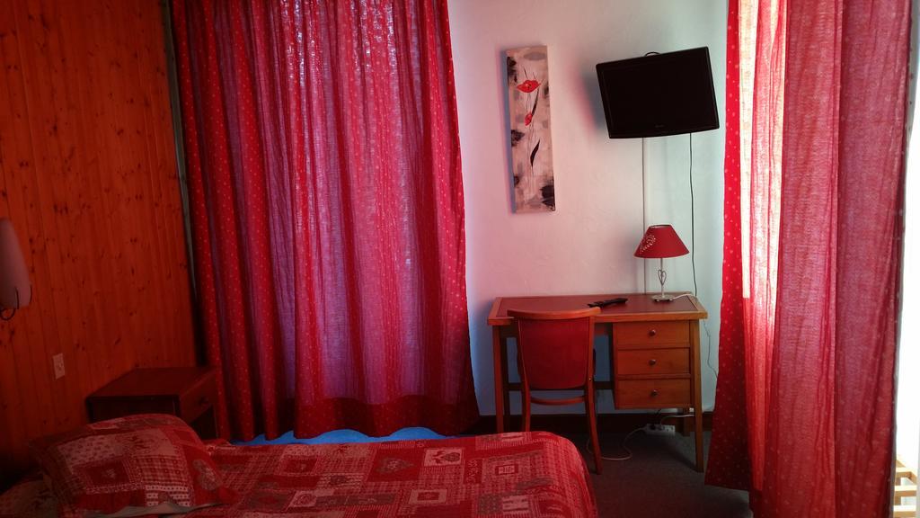 Hotel Le Tourisme Plateau d'Assy Bagian luar foto